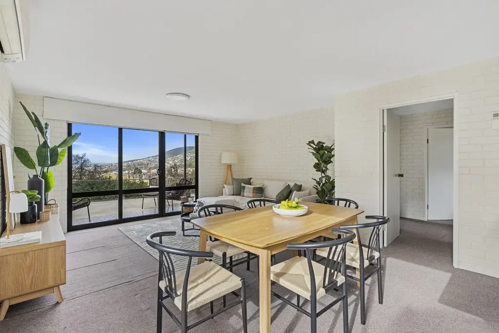 South Hobart 4ਬੈੱਡਰੂਮ Dual-income potential or family flexibility in the heart of South Hobart