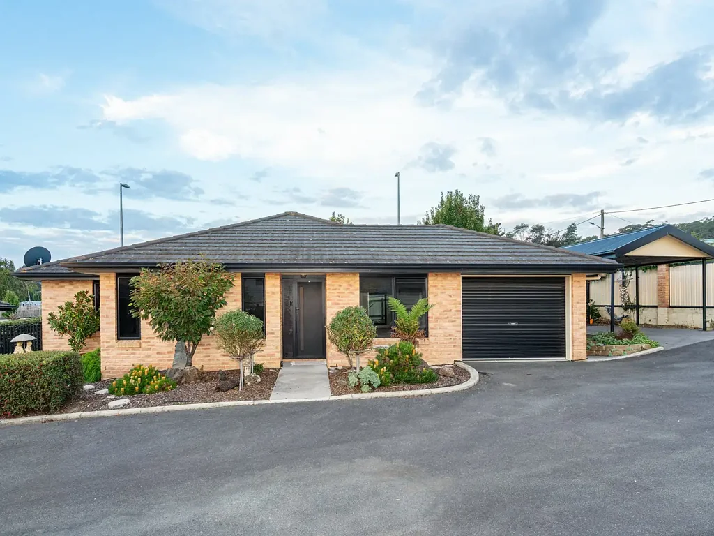 Unit 2/16 Lapthorne Close, Don, TAS 7310