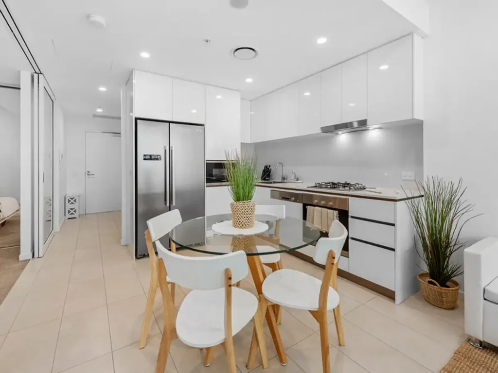 Modern Inner-City Living in the Heart of Newstead – ‘St Tropez’ Apartment