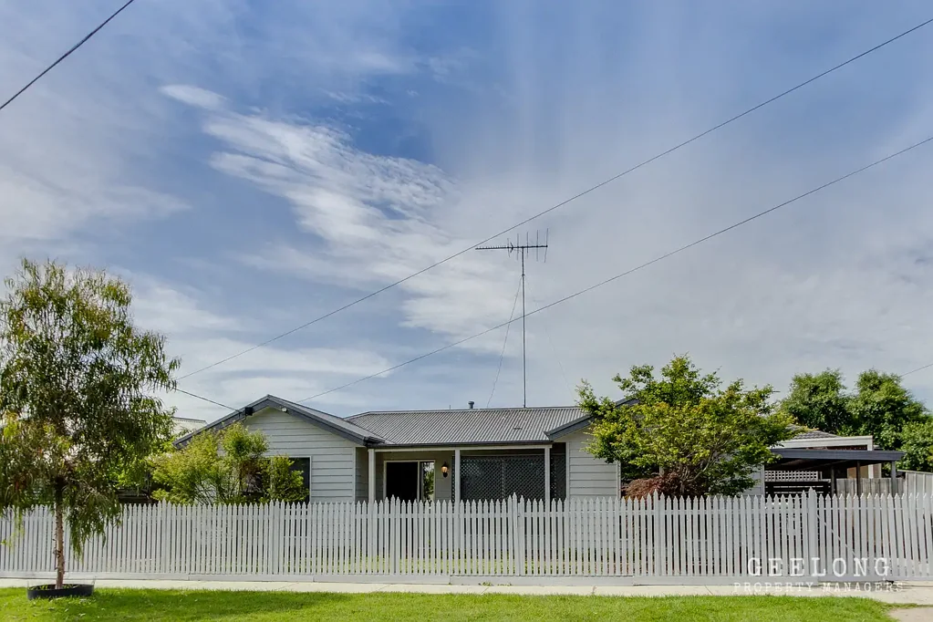 Convenient Belmont Lifestyle with Everything at Your Doorstep. (Check out our 3D Tour online)
