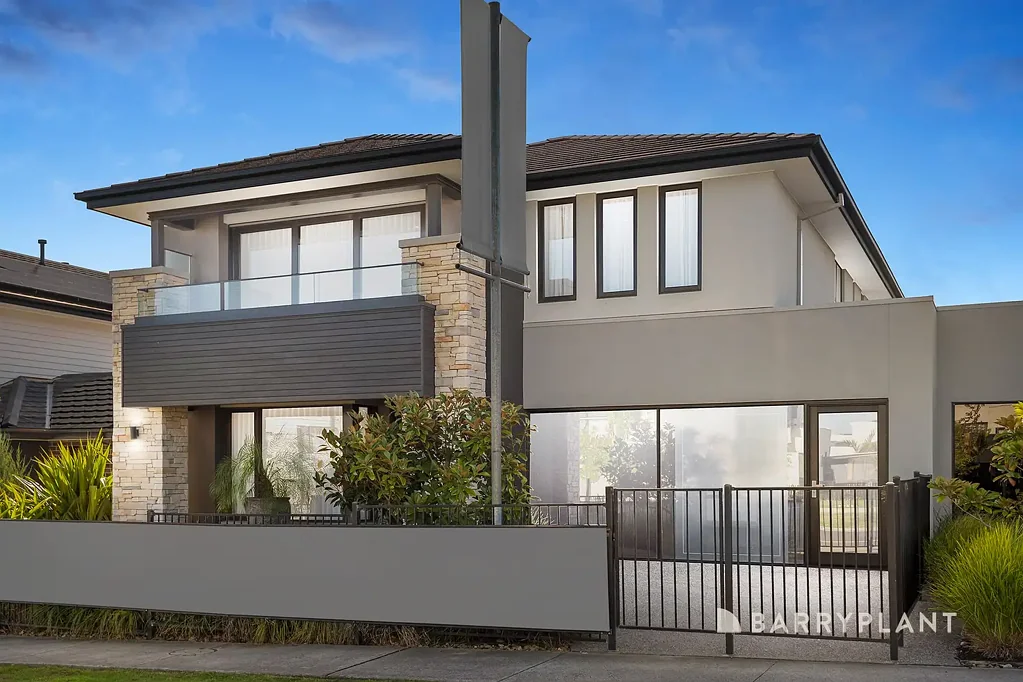 Berwick 4침실 Luxury Ex-Display Metricon Home – Never Lived In | Opposite Minta Hilltop Fantasy Playground