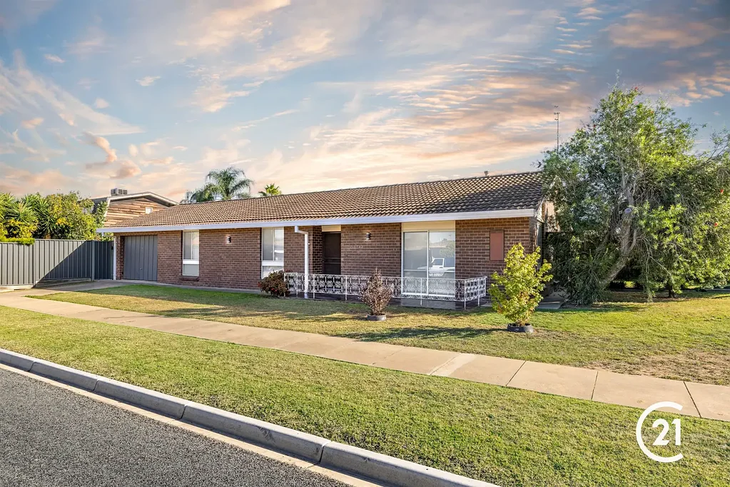 Echuca 3 Slaapkamer Opportunity Knocks on High Street!
