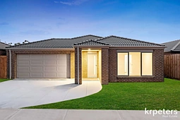 27 TREFELLA RISE, Drouin