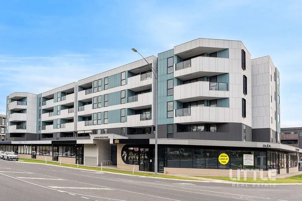 Mill Park 2房  Exclusive top-floor setting - Inspirational city views!