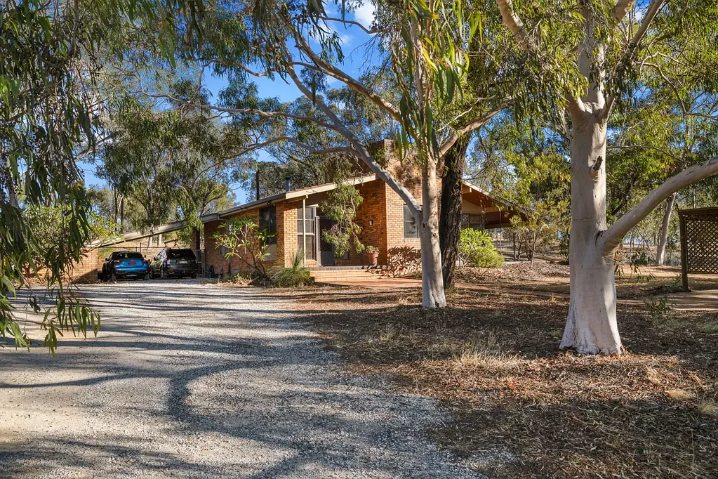 Tamworth 5房  Architectural Character, Lifestyle Acreage & Future Potential