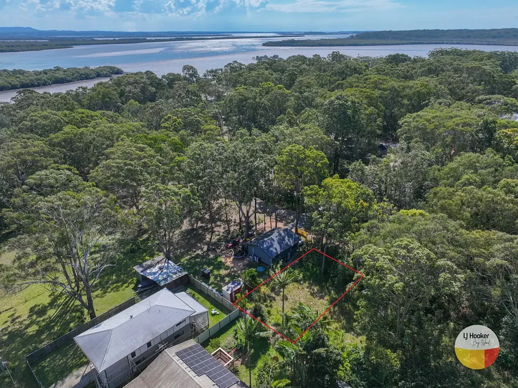 Russell Island Russell Island宁静西侧 577m²宽地块 部分已清理 电力NBN备妥 近渡轮购物及海滩 水上生活便捷 PRIME 577m2 OPPORTUNITY ON RUSSELL ISLAND�s WESTERN SIDE!