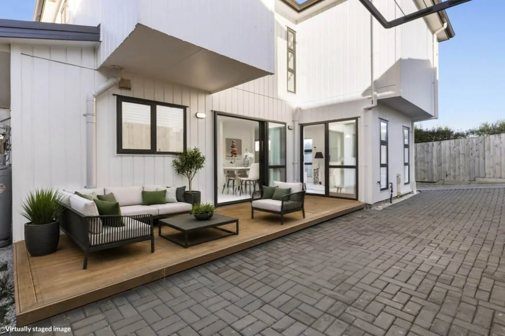 Modern, Light-Filled 3-Bedroom Home with On-Si...