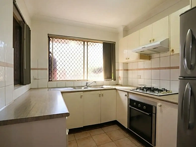 8/90-92 Stapleton Street, Pendle Hill, NSW 2145, 2房, 1浴, Unit