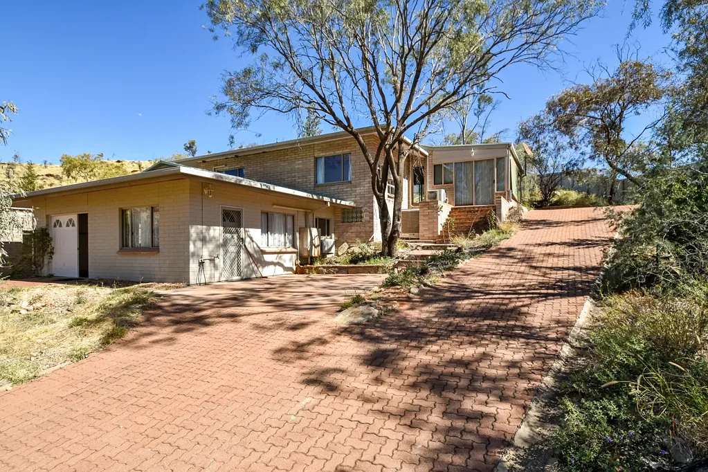 37 Grant Road, Larapinta, NT 875