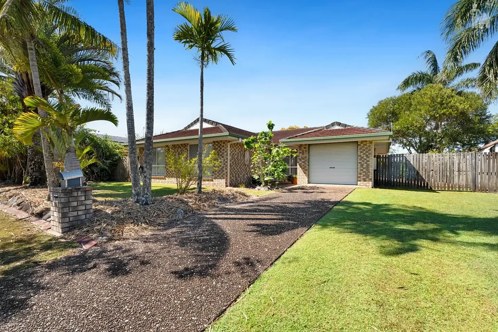 Welcome to 19 Magpie Court, Eli Waters QLD 4655