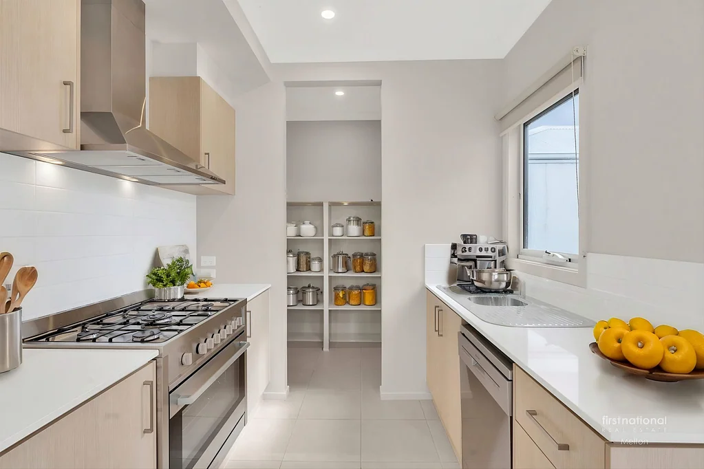 3 TRAWOOL LANE, Eynesbury, VIC 3338