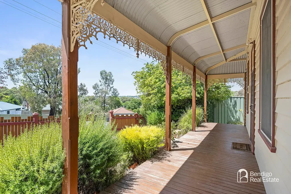 1/31 Houston Street, Quarry Hill, VIC 3550