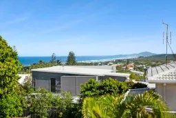 6 Woodlark Rise, Sunrise Beach