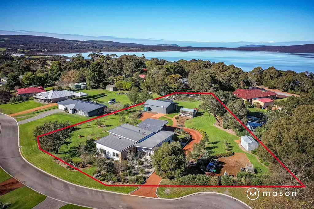 Lower King 4 Slaapkamer Architectural Flair, Quality Custom Build