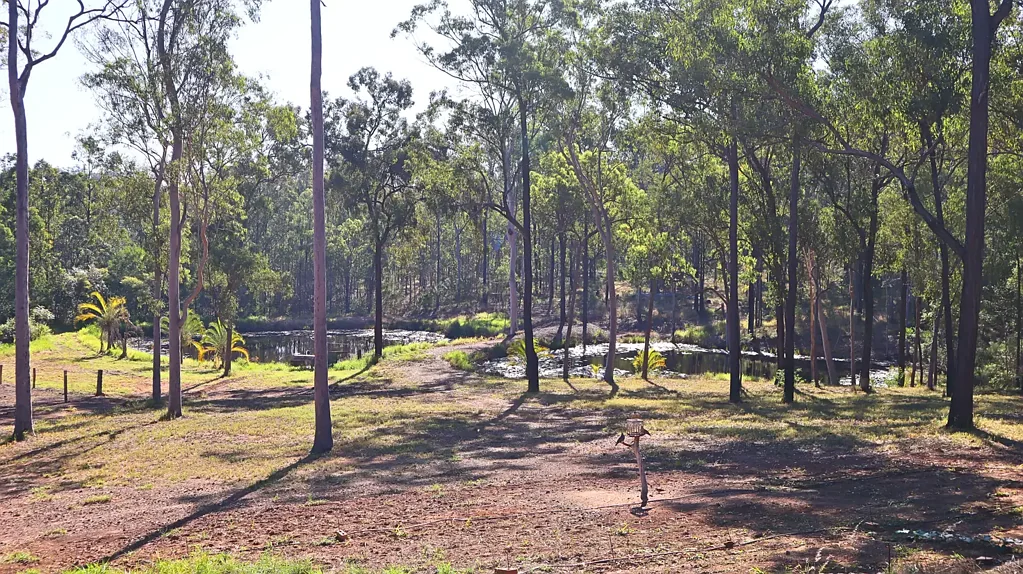 Bungadoo  THE SERENITY OF THE COUNTRY-4 BEDROOM HOMESTEAD- 20 ACRES- 35 MINUTES TO CITY CONVENIENCE