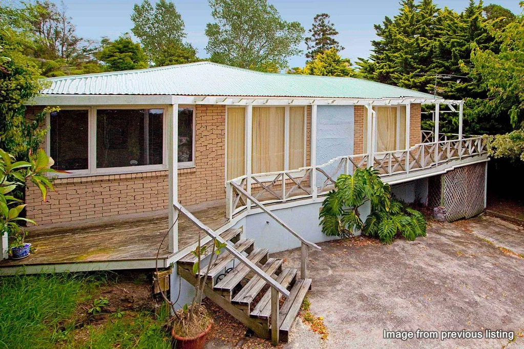 3 Rangeview Road, Sunnyvale, Waitakere City, Auckland