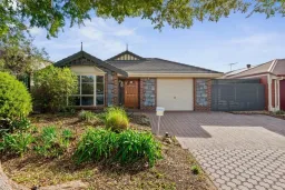 24 Claremont Avenue, Oakden