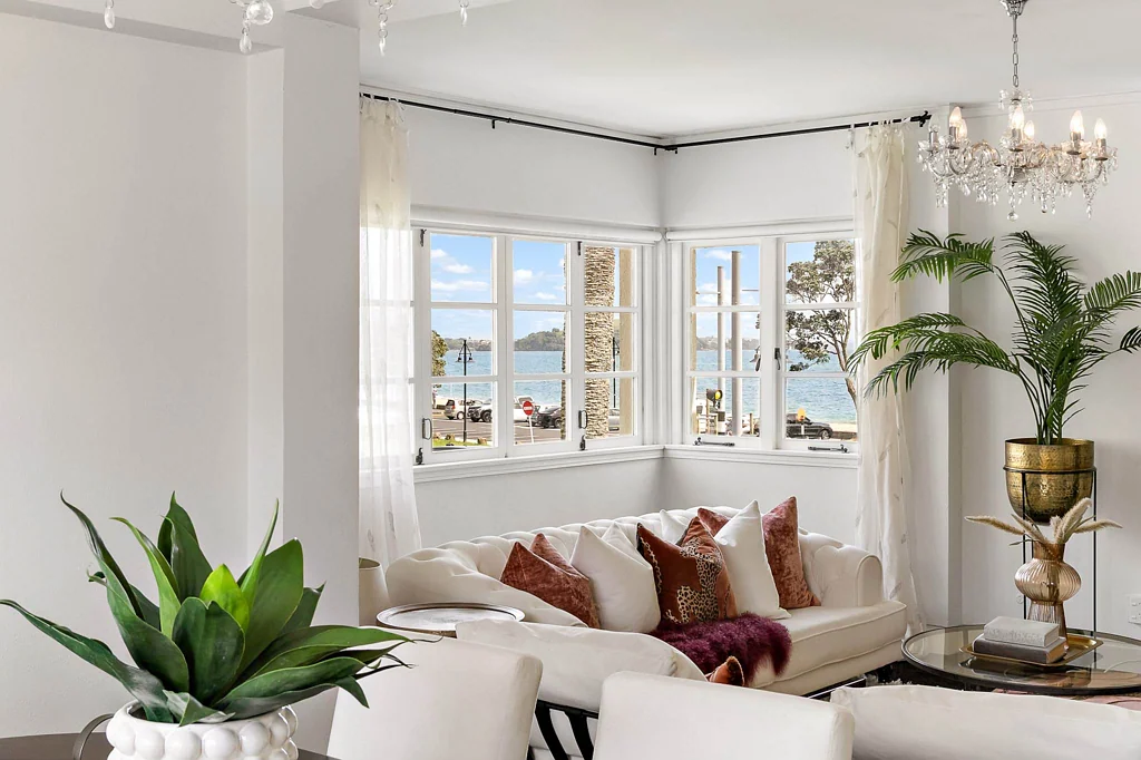 Mission Bay 2房  Excellent Value by the Sea - Motivated owner