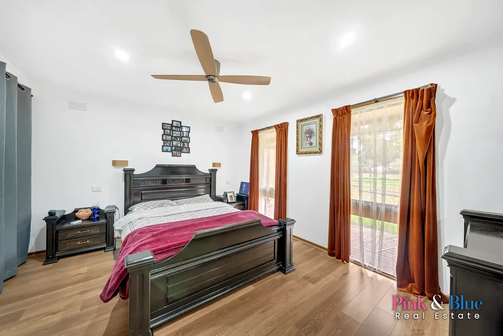5 TETRAGONE CLOSE, HOPPERS CROSSING - Family home for RENT!