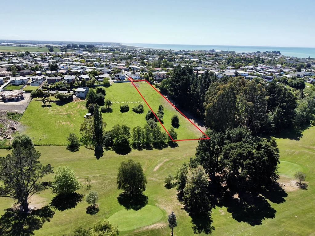 Marchwiel Build or Develop - Lifestyle Living Within Town - 3956m2