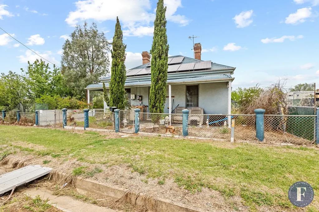 Harden 3Zimmer DOUBLE BRICK HOME ON HUGE BLOCK