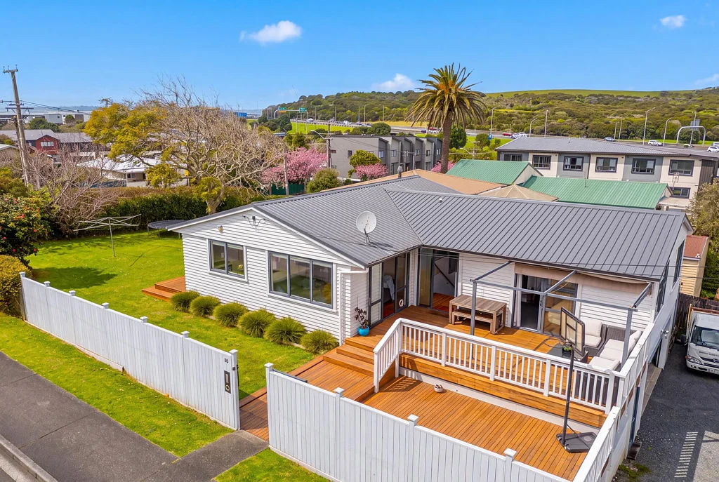 Mount Wellington 3房 698㎡永久产权转角地块，未来价值清晰可见！ A Clearly Compelling Future on a Corner Site