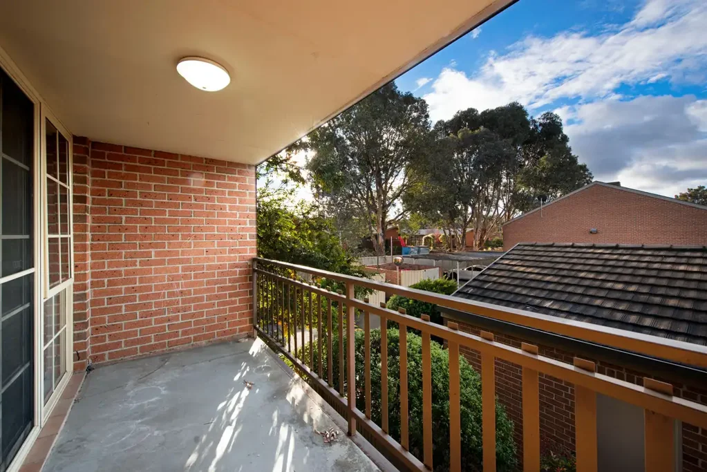 2 bedroom unit in