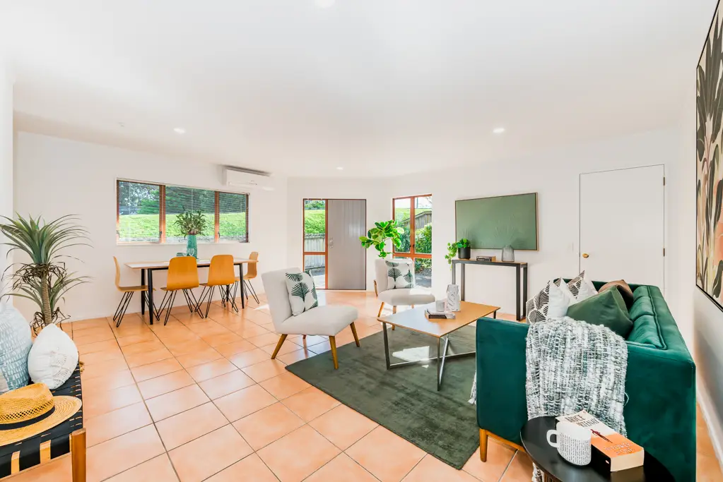 Paraparaumu 2 Bedroom Fantastic Little Suntrap - Seriously Selling!