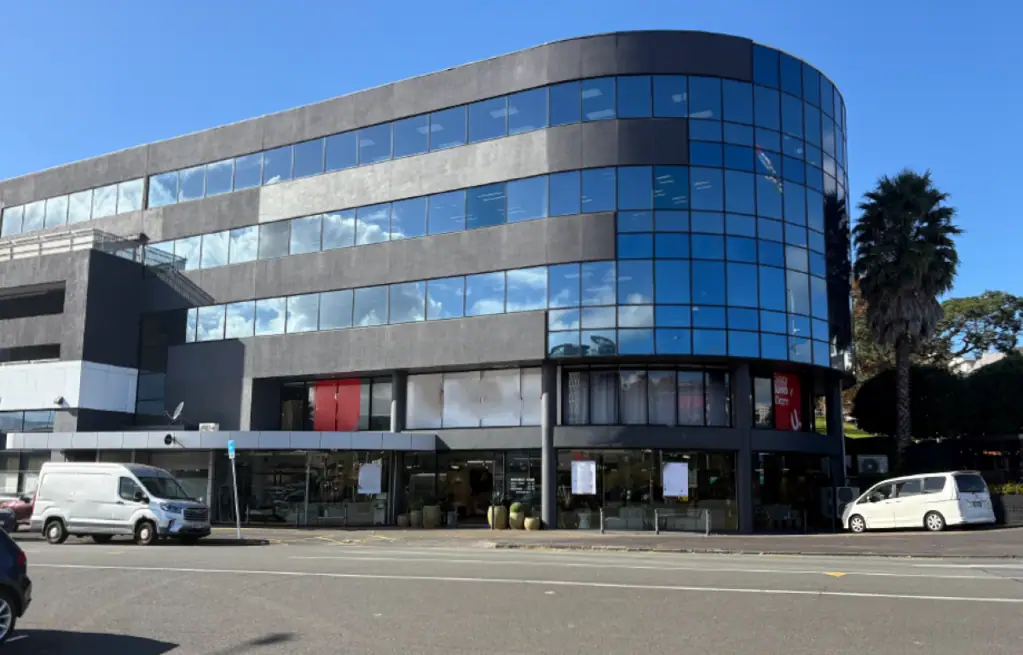 Parnell High-Profile Parnell Showroom Opportunity