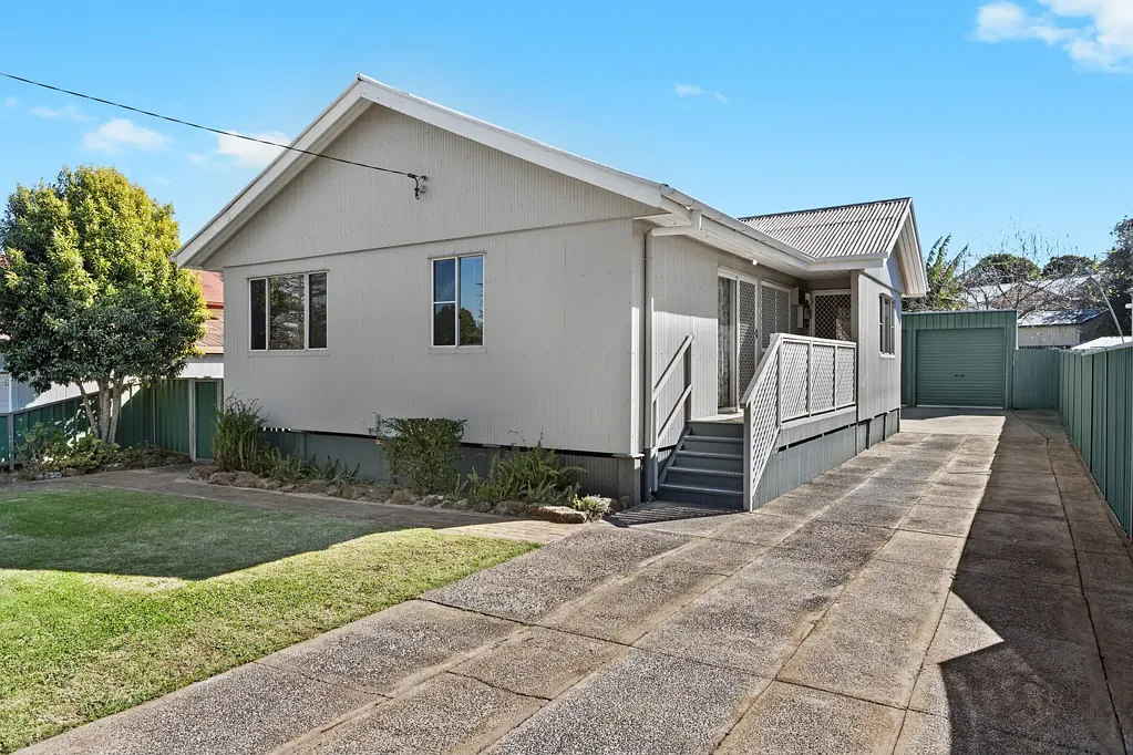 51 Gleeson Crescent, Harlaxton, QLD 4350