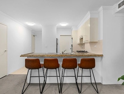 17/323 Forest Road, Hurstville, St George, 2房, 2浴, Apartment