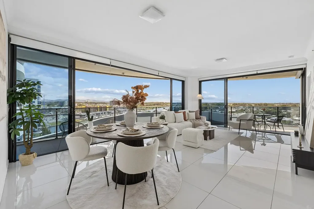 Biggera Waters 3房  Specious 3 bedroom Waterfront living in Water Point