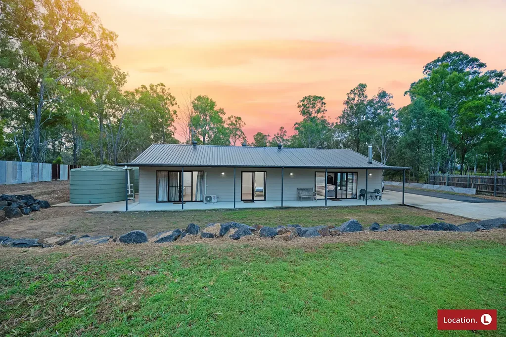 Bucca 3Phòng ngủ Acreage Living Done Right – 5 Acres of Space, Privacy & Dual Living Options!