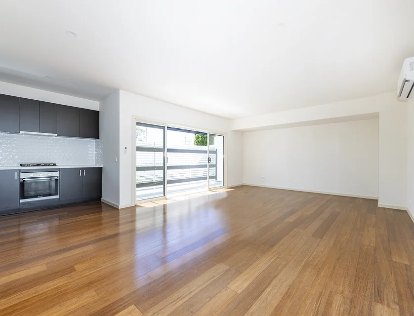1/2 Saltley Street, South Kingsville, South West Melbourne, 2 habitaciones, 1 baños, Townhouse