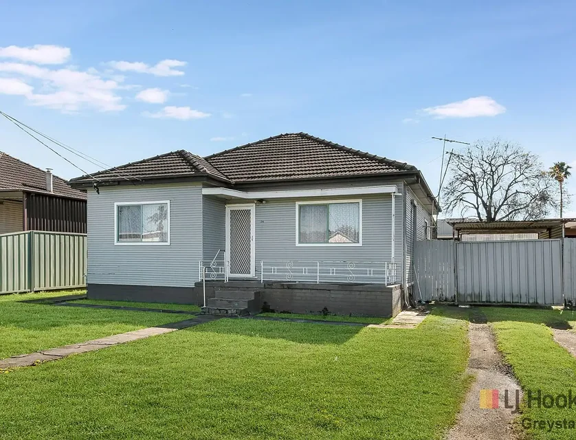 24 Joyce Street, Fairfield, NSW 2165, 3房, 1浴, 独立屋
