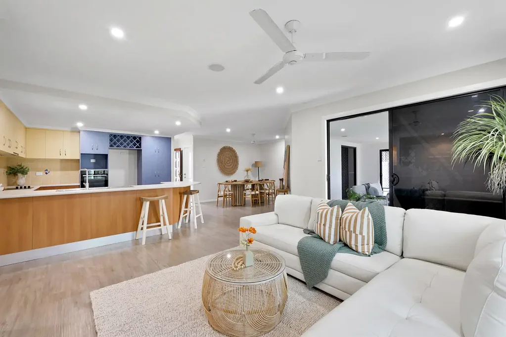 Glenella 4Moenga Fresh Family Living in Northview Gardens!