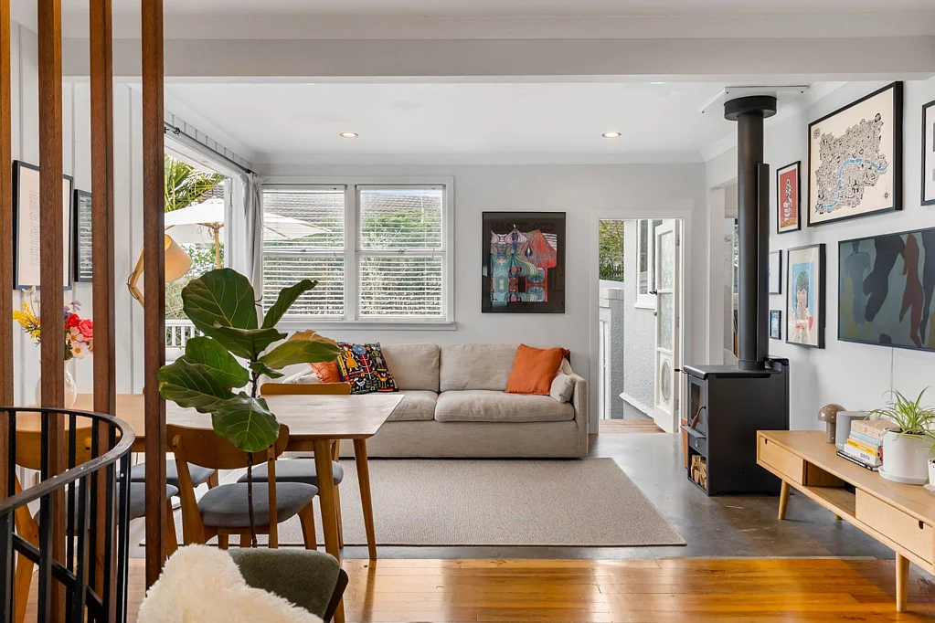 Glen Eden 3 Slaapkamer Retro Charm – Modern Living