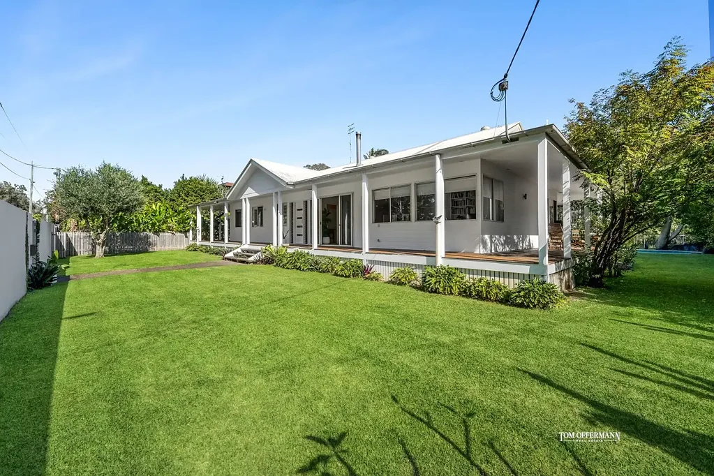 Noosaville 3Phòng ngủ Privacy, Space & Exceptional Future Potential in Noosaville