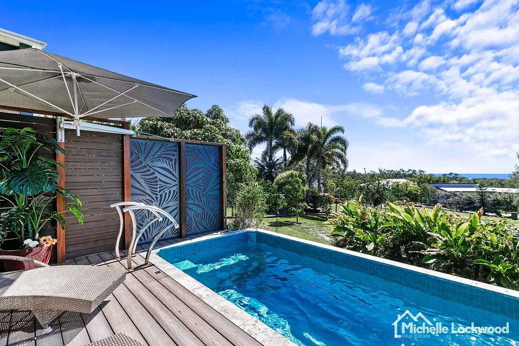 Craignish 3 Bedroom Ocean Views, Poolside Living & Room to Breathe!