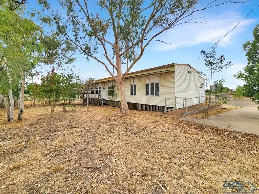 Mount Isa 1ਬੈੱਡਰੂਮ Church Property – Offers Invited