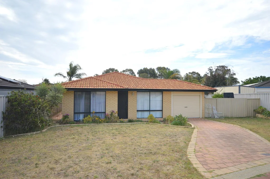 15 Bancroft Close, Greenfields, WA 6210