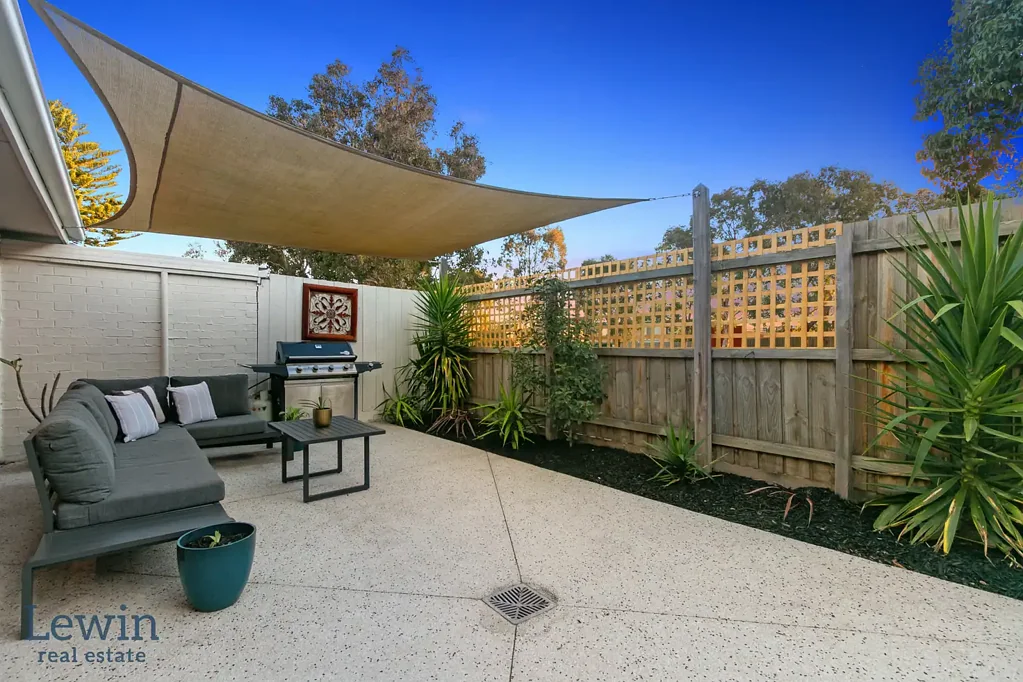 Cheltenham 3ਬੈੱਡਰੂਮ Pristine Spaces in Parkside Cul-de-sac