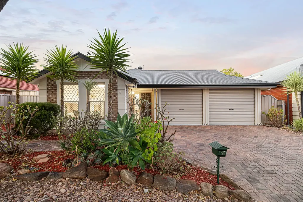 10 Hampton Drive, Oakden, SA 5086