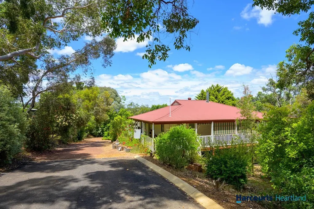 15 Apex Grove, Bridgetown, WA 6255