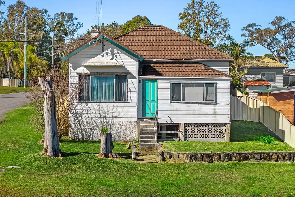 Morisset 2ਬੈੱਡਰੂਮ Charming Cottage with Endless Potential