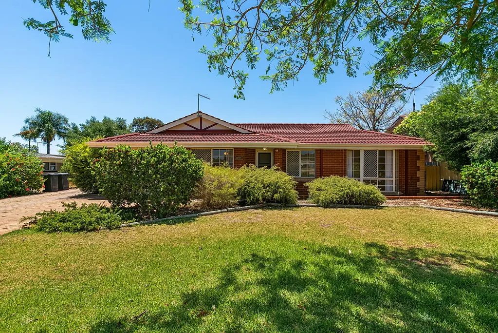 27A Clarence Road, Armadale, WA 6112