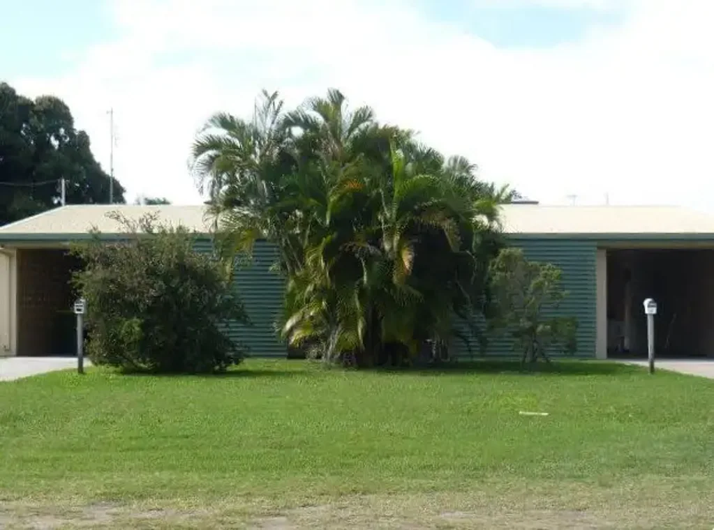 Home Hill 4Moenga Investment Opportunity - Duplex