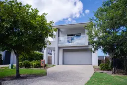 11 moorinya circuit, Pimpama