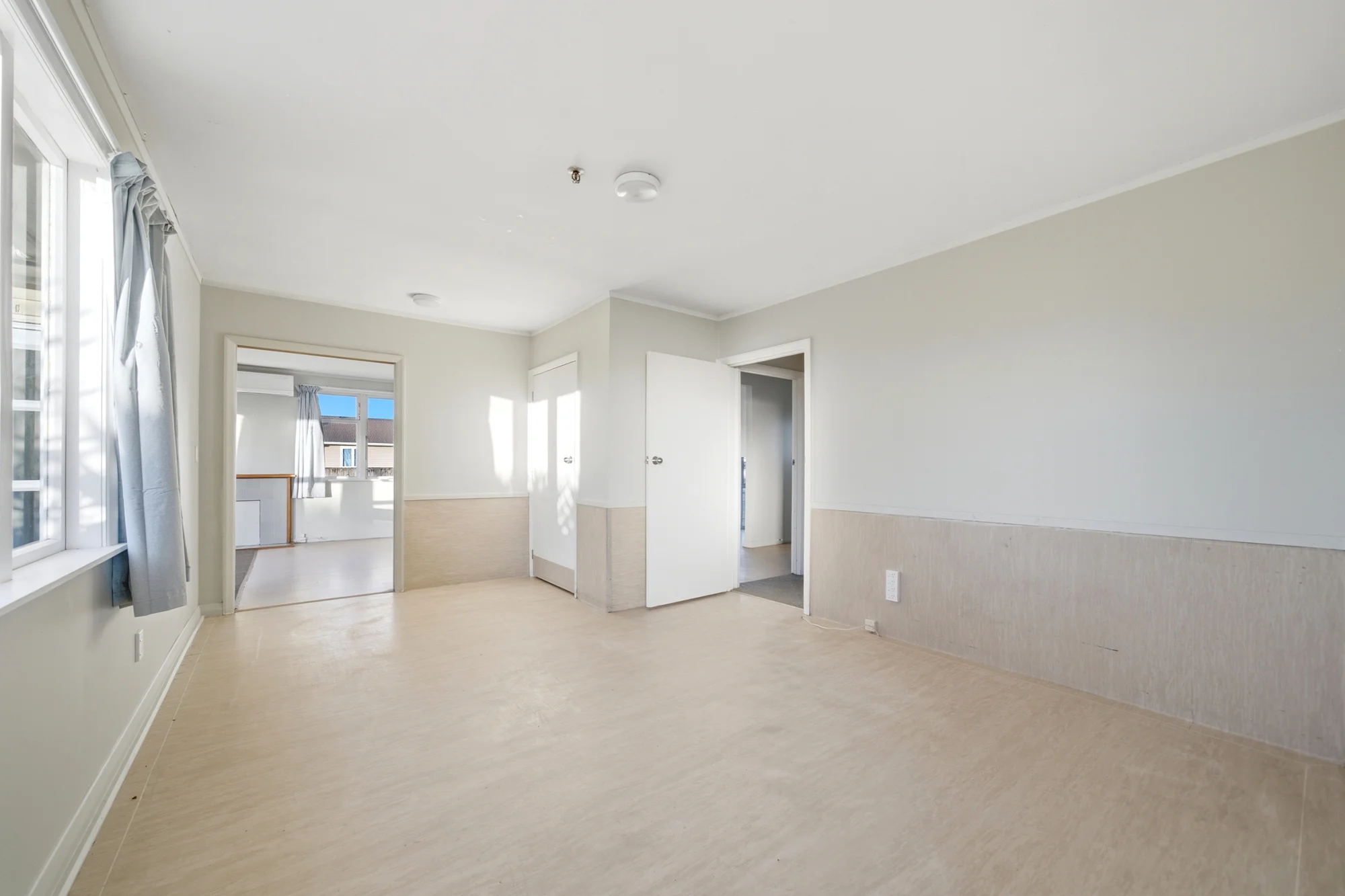 9 Sheehan Avenue, Papakura, 2 Bedrooms, 2 Bathrooms, House