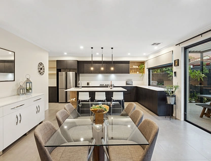 64C Lockhart Street, Como, WA 6152, 5 phòng ngủ, 3 phòng tắm, House